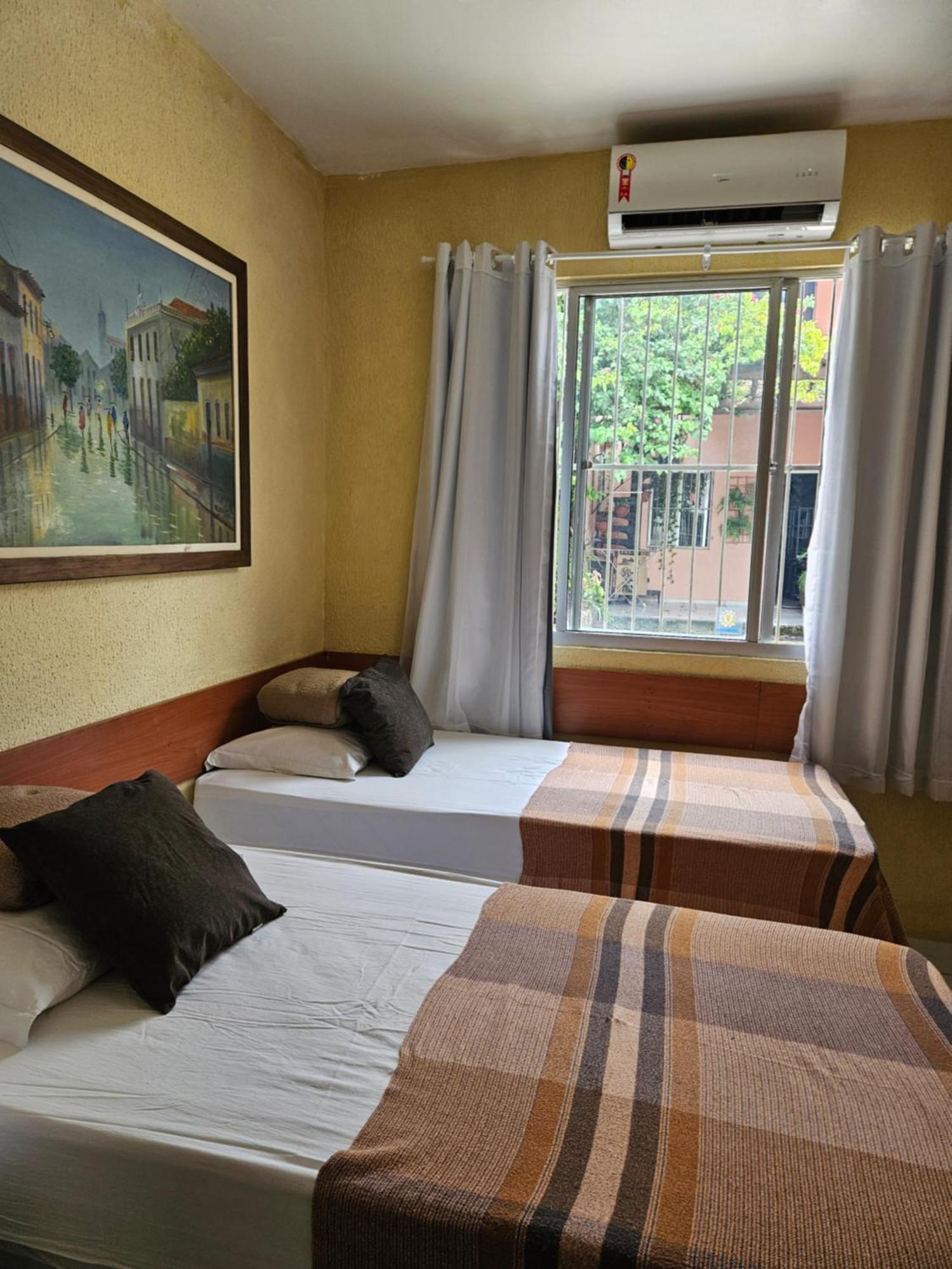 Apartment For755
